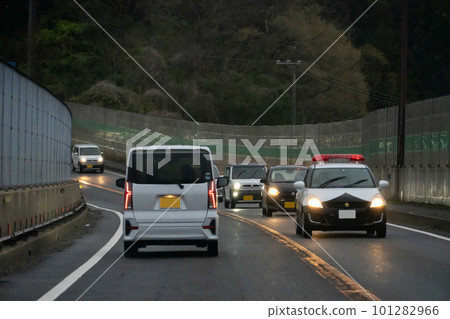 Driving image in rainy weather 101282966