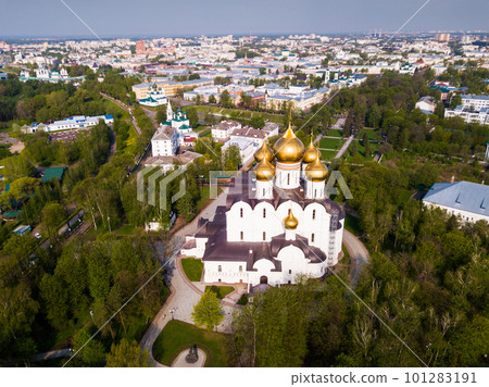 Aerial view of Yaroslavl with Assumption Cathedral 101283191