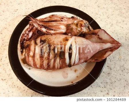 Grilled squid 101284489