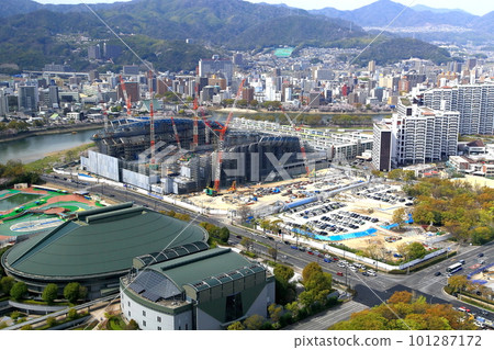 建設中的足球場 101287172