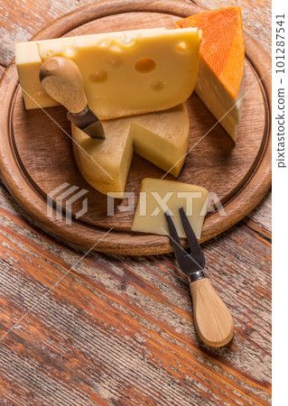 Assorted cheese Assorted cheese 101287541