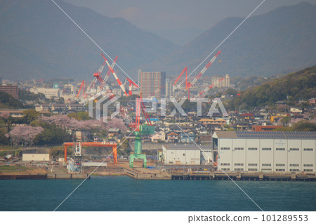 Cranes of Kanmon Straits and Hikoshima seen from Mt. 101289553