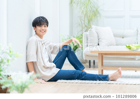 Men Living Lifestyle Men Living Lifestyle 101289806