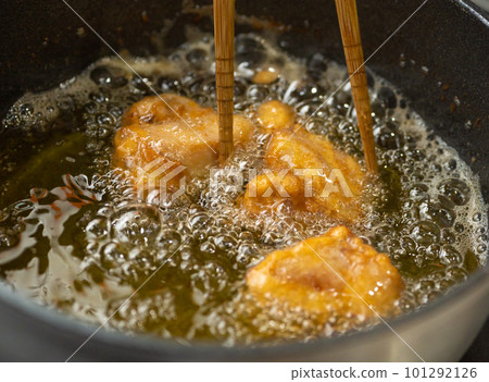 炸雞。 炸雞。 101292126