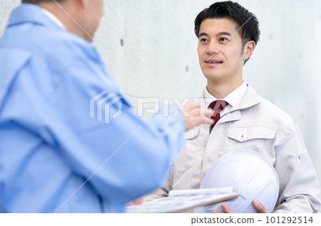 Man in work clothes Real estate developer 101292514