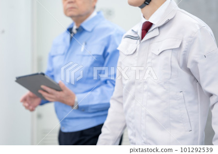 Man in work clothes Real estate developer 101292539