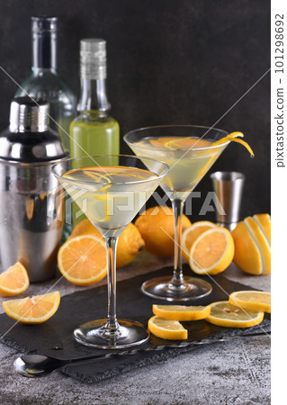 Lemon drop martini with zest Lemon drop martini with zest 101298692