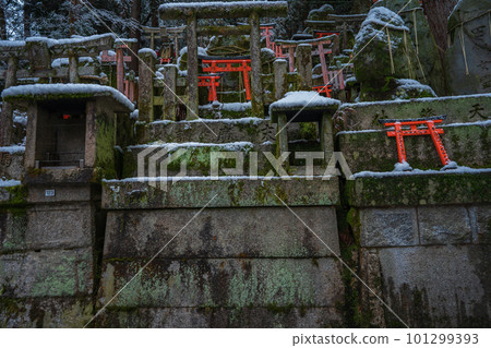 大阪府枚方市新名神高速公路施工現場 101299393