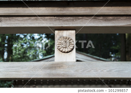 Kyoto Arashiyama Mikami Shrine Torii Shrine Crest 101299857