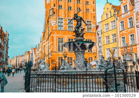 Beautiful statue fountain in the old center of Gdansk city, Poland 101300529