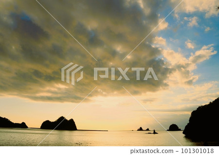 美麗的海灘日落 美麗的海灘日落 101301018