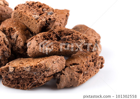 Cantucci with chocolate pieces 101302558