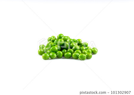 Pile of green wet pea Pile of green wet pea 101302907
