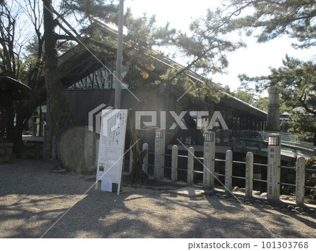 Ebisumiya Sohonsha (Nishinomiya Shrine) (Nishinomiya Ebisu Shrine), famous for the gate opening ceremony Fukuotoko (prayer hall), Nishinomiya City, Hyogo Prefecture Ebisumiya Sohonsha (Nishinomiya Shrine) (Nishinomiya Ebisu Shrine), famous for the gate opening ceremony Fukuotoko (prayer hall), Nishinomiya City, Hyogo Prefecture 101303768