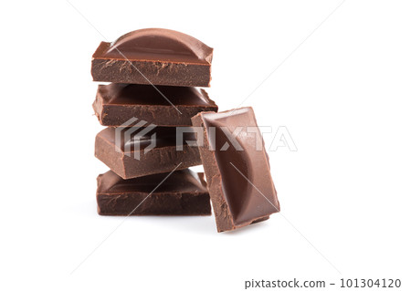 pieces of chocolate 101304120