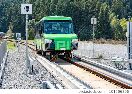[Asa Kaigan Railway] DMV in train mode 101306896