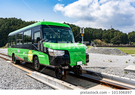 [Asa Kaigan Railway] DMV in train mode 101306897