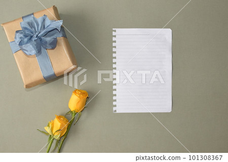 Gift from the heart to the loved one. Write a message. Gift from the heart to the loved one. Write a message. 101308367