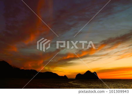美麗的海灘日落 美麗的海灘日落 101309943