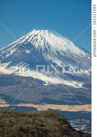 從日本神奈川縣足柄下郡箱根町駒嶽山頂看到的富士山 101311393