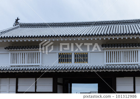 Himeji Castle's Hishi Gate in Himeji City, Hyogo Prefecture, Japan Himeji Castle's Hishi Gate in Himeji City, Hyogo Prefecture, Japan 101312986