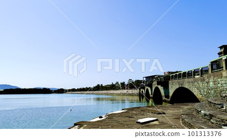 View of Kataonami Park from the banks of Ashibe Bridge in Wakaura, Wakayama City View of Kataonami Park from the banks of Ashibe Bridge in Wakaura, Wakayama City 101313376