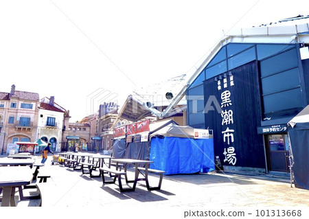 Wakayama Marina City, Kuroshio Market tables and benches Wakayama City 101313668