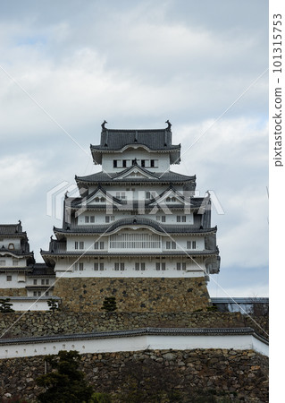 The main keep seen from the Sannomaru Square of Himeji Castle in Himeji City, Hyogo Prefecture, Japan The main keep seen from the Sannomaru Square of Himeji Castle in Himeji City, Hyogo Prefecture, Japan 101315753