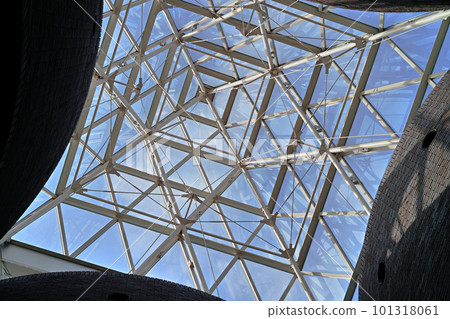 柱廊的窗口 柱廊的窗口 101318061