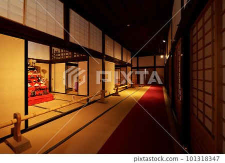 The inside of the site of the Kashiwabara clan encampment (Tanba City, Hyogo Prefecture) The inside of the site of the Kashiwabara clan encampment (Tanba City, Hyogo Prefecture) 101318347