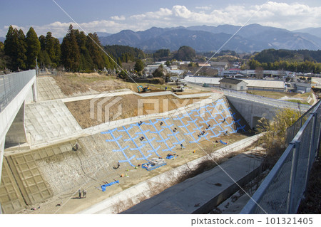 Kyushu Chuo Expressway Mortar spraying work Shirodaira district 101321405