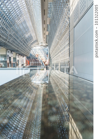 Reflection inside Kyoto Station, view from Karasumakoji Square Reflection inside Kyoto Station, view from Karasumakoji Square 101322005