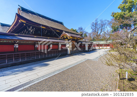 The shrine behind the main hall of Kitano Tenmangu Shrine, Gogosanbashira (Kamigyo Ward, Kyoto City) 101322035