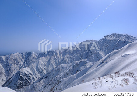 [Northern Alps in Winter] Mt. Goryu and Tomi Ridge_03 101324736