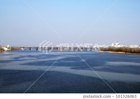 Kiev, Ukraine March 18, 2020: railway bridge over the Dnieper River 101326063
