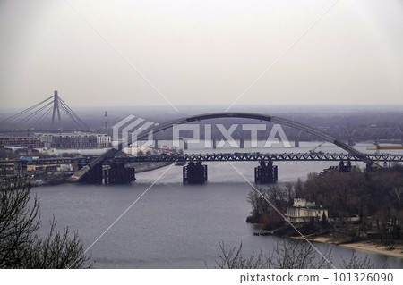 View of the Havana bridge over the Dnieper River, Kiev city Ukraine 101326090