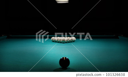 pool table with balls and cue 101326638