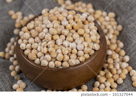 yellow dry peas for cooking porridge yellow dry peas for cooking porridge 101327044
