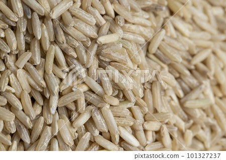 Unprocessed healthy dark rice, close up Unprocessed healthy dark rice, close up 101327237