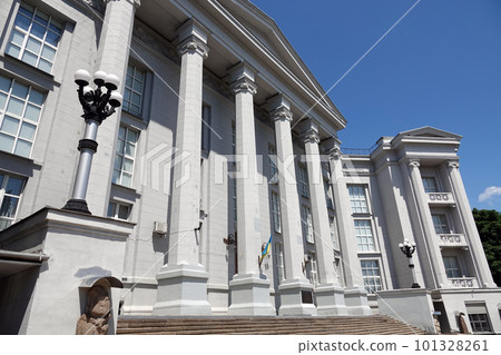 Kiev, Ukraine June 13, 2020: building of the National Museum of the History of Ukraine in the city of Kiev 101328261