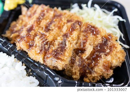 Tonkatsu lunch box 101333007