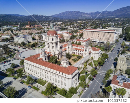 Aerial view of the Pasadena City Hall 101337282