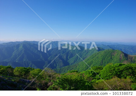 Looking towards Fukui Prefecture from Mt. Ibuki, Shiga Prefecture 101338072