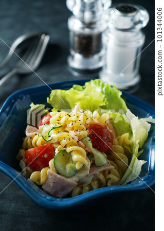 通心粉(螺絲粉)沙拉 通心粉(螺絲粉)沙拉 101344006