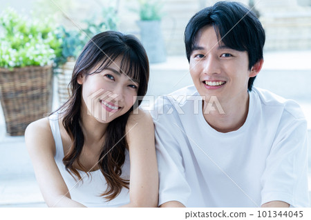 Relaxing couple Relaxing couple 101344045