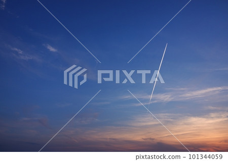 日落天空與軌跡・天空有限・230404pm 101344059