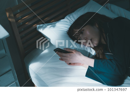 女生 女孩 女性 101347697