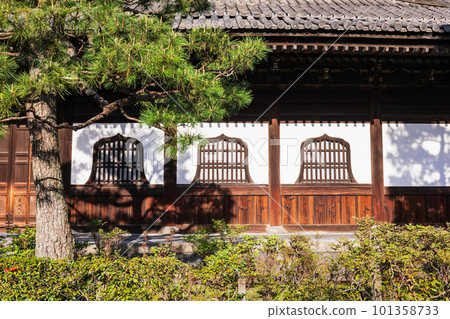 京都建仁寺八斗卡通窗 101358733