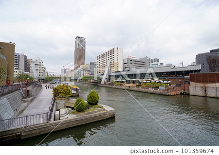 從大阪市西區深里橋看到的湊町河廣場 從大阪市西區深里橋看到的湊町河廣場 101359674