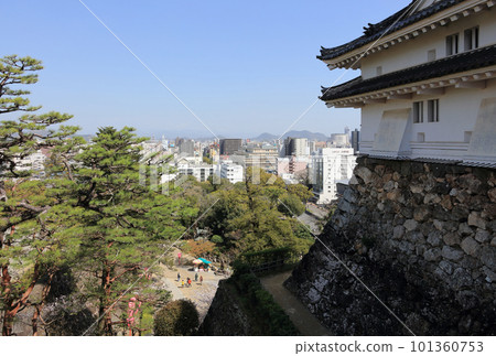 View of the castle tower and Kochi city from the East Tamon window of Kochi Castle Honmaru 101360753